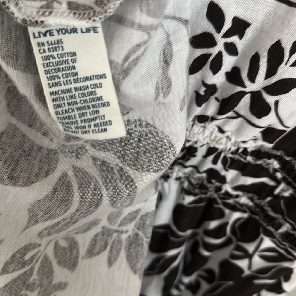 American Eagle Top XS - Picture 8 of 8